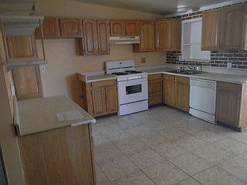 5th image of 1016 Newport St