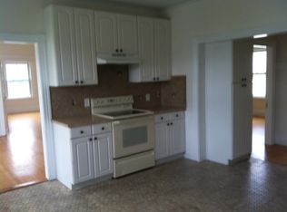 110 Church St #2, Bristol, RI 02809