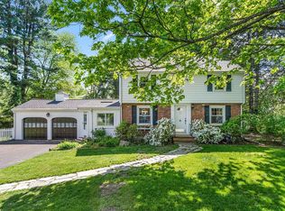 3 Hawthorne Rd, Lexington, MA 02420
