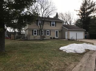 6050 Adaway Ct SE, Ada, MI 49301