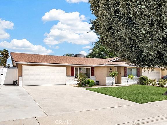 2nd image of 2836 Rafferty Rd