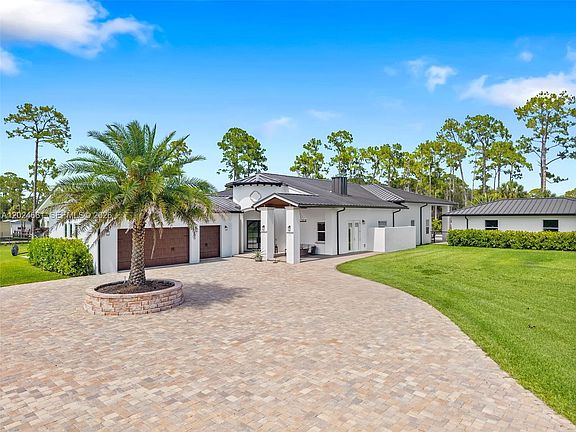 3rd image of 2798 Palm Deer Dr