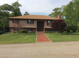 588 Wood St, Fall River, MA 02721