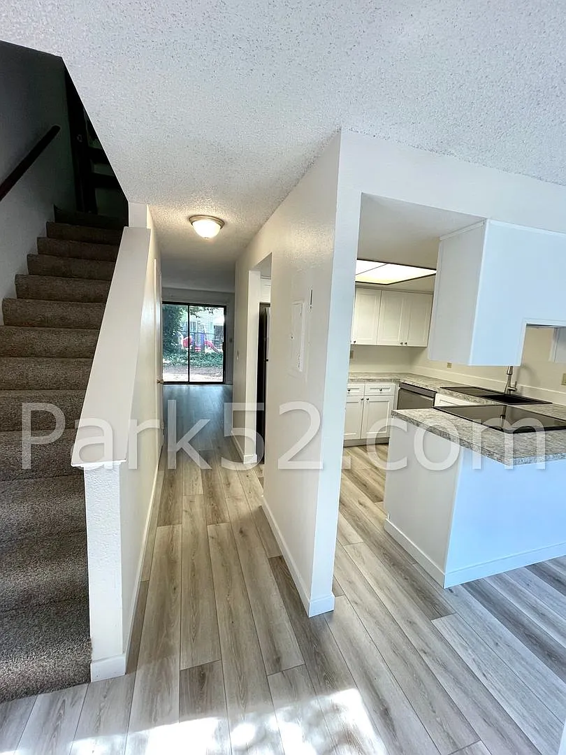 $500 Off 1st Full Month! Small Pet Friendly Remodeled 2 Bedroom Townhome With Small Yard — Photo 3
