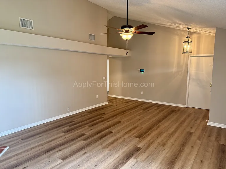 1254 Tuxford Dr — Photo 4