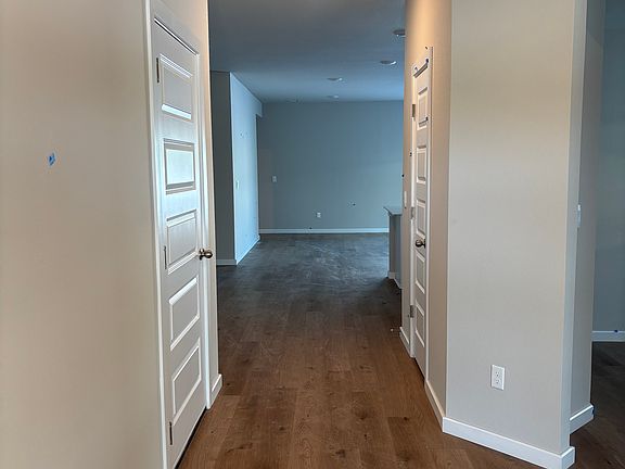 3rd image of 3600 E Lincoln St