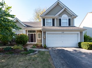332 Rock Hall Cir, Grayslake, IL 60030
