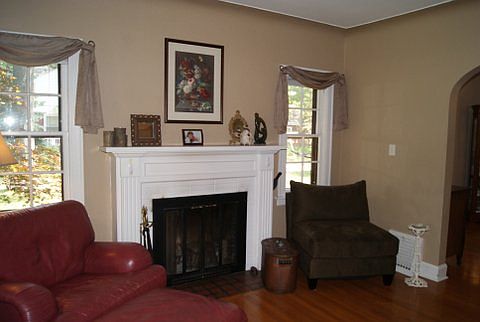 5th image of 1553 Glen Ave