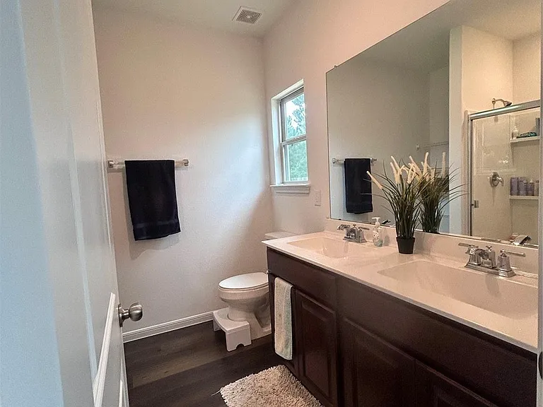118 Ashwood Glade Dr — Photo 9