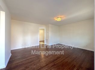 2011 Holly St, Charlotte, NC 28216