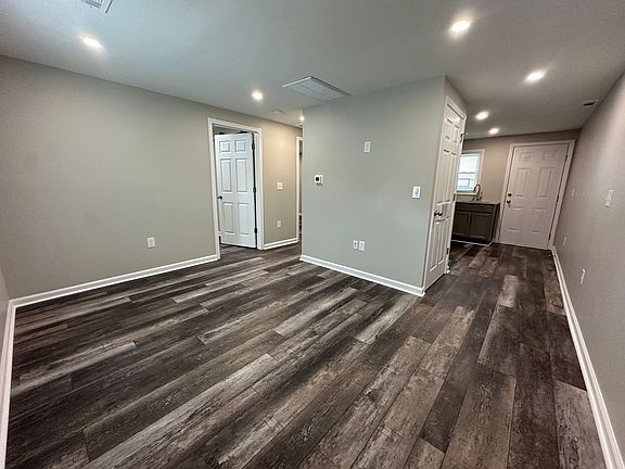 3rd image of 409 Price Ave #C