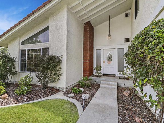 4th image of 382 Larch Crest Ct