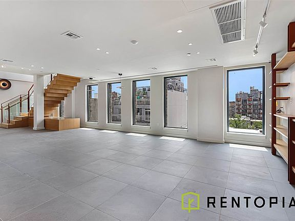 5th image of 130 Hope St #708A