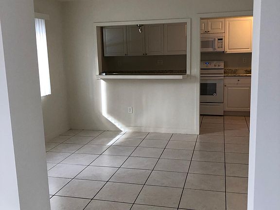 5th image of 26 Wisconsin St APT 7