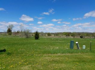 6975 Cedar Ridge Dr, Portland, MI 48875