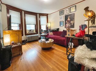 257 Washington St APT 3, Salem, MA 01970
