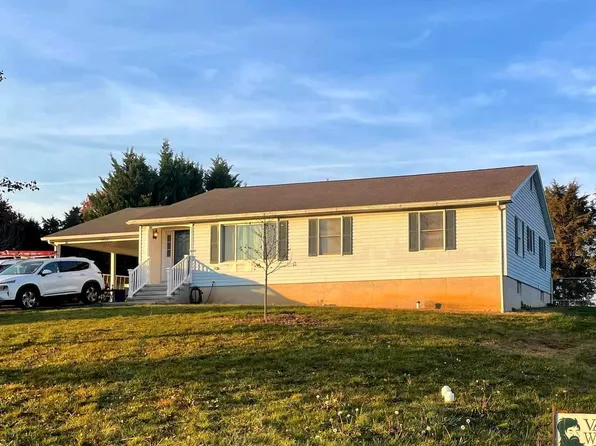 3508 Brook St, Greencastle, PA 17225