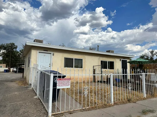 212 Espanola St NE, Albuquerque, NM 87108