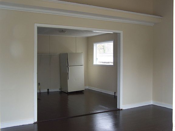 2nd image of 5856 Hillside Dr