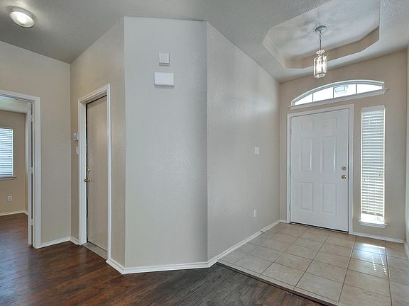5th image of 13508 John F Kennedy St