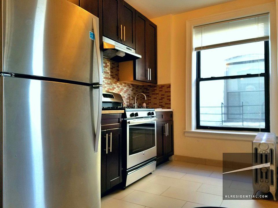 1st image of 2261 43rd St #3R