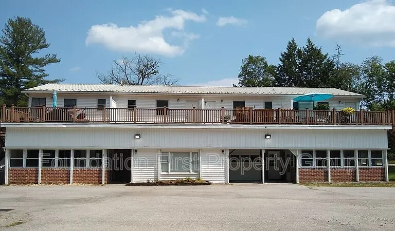 1495 Fairfield Rd #7 — Photo 2