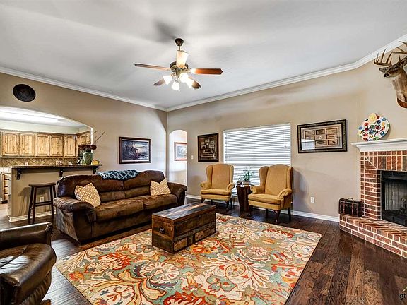 5th image of 19019 Gainesway Dr