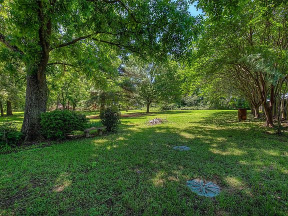 2nd image of 9464 Farm Road 269 S