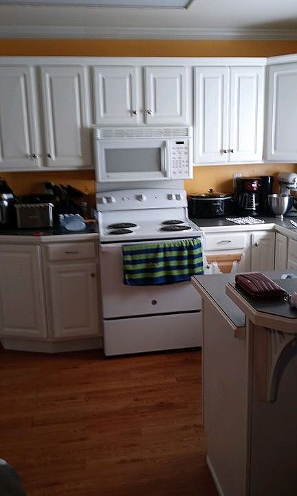 1st image of 37 Carlton Ln