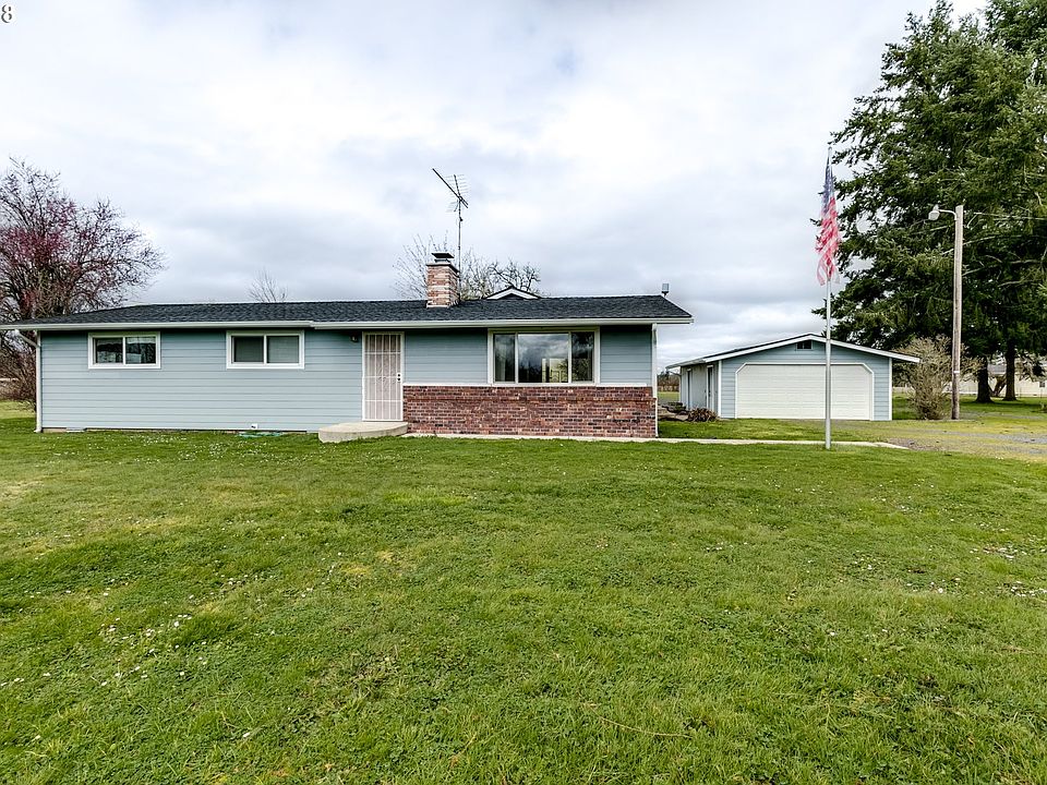 1st image of 33641 E River Dr
