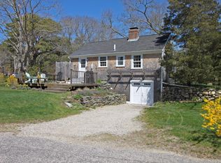 476 Putnam Ave, Cotuit, MA 02635