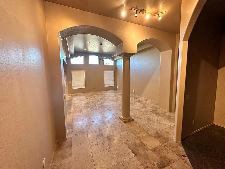 1026 W Euclid Ave — Photo 16