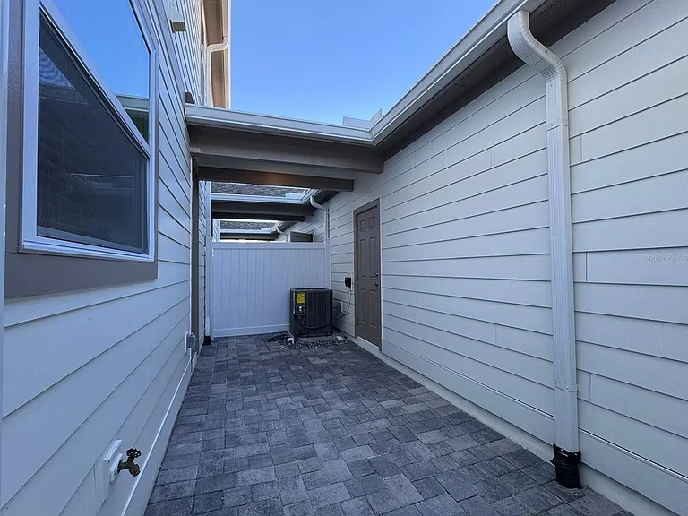 6467 Trailblaze Bnd — Photo 27