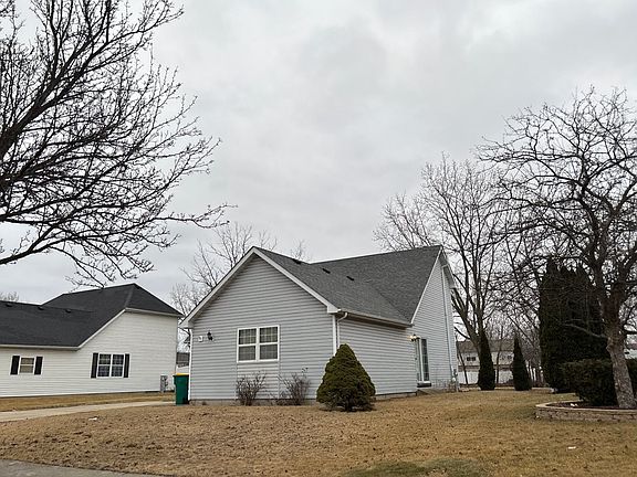 2nd image of 814 Sudbury Dr