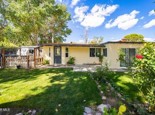 43747 Sylvan Dr, Lake Hughes, CA 93532