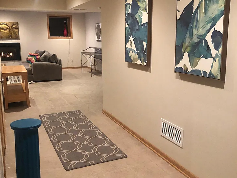 6629 Cornelia Dr #BASEMENT — Photo 2