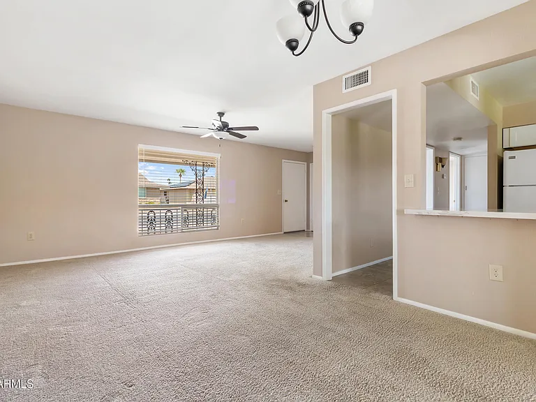 10301 W Charter Oak Dr — Photo 14