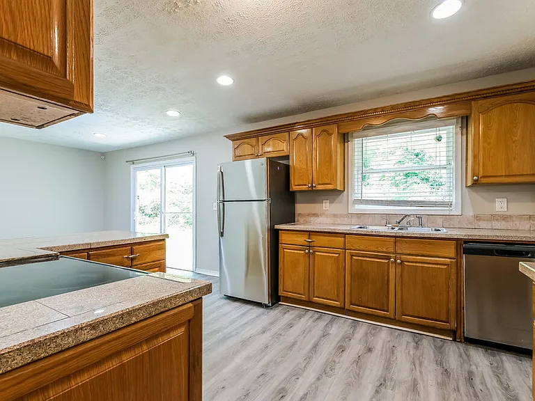 2842 Zane Grey Dr SE — Photo 10