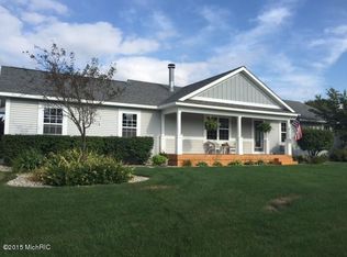 3956 Meadow Ln, Muskegon, MI 49444