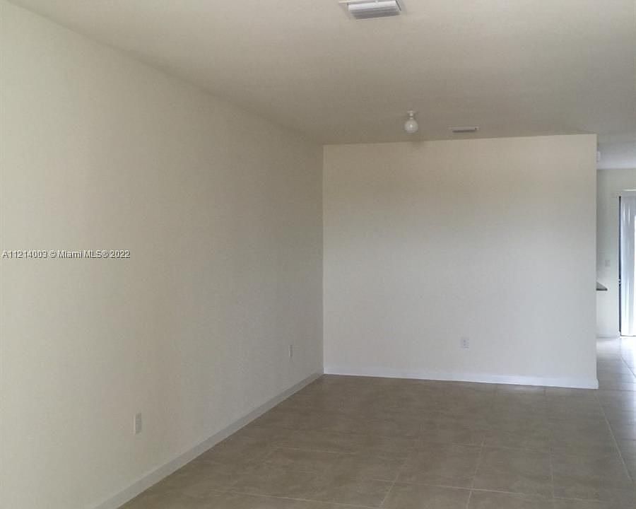 2nd image of 25102 SW 115th Ave #1