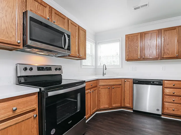 3600 Saguaro Ct — Photo 7