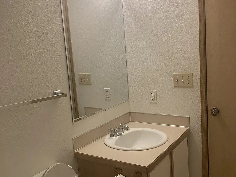 1536 Bloomingdale Ln SW #103 — Photo 15
