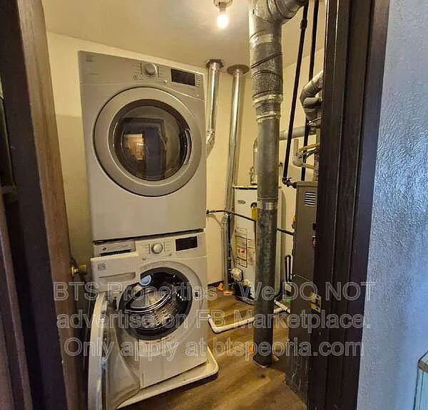 412 N Highland St #4 — Photo 5