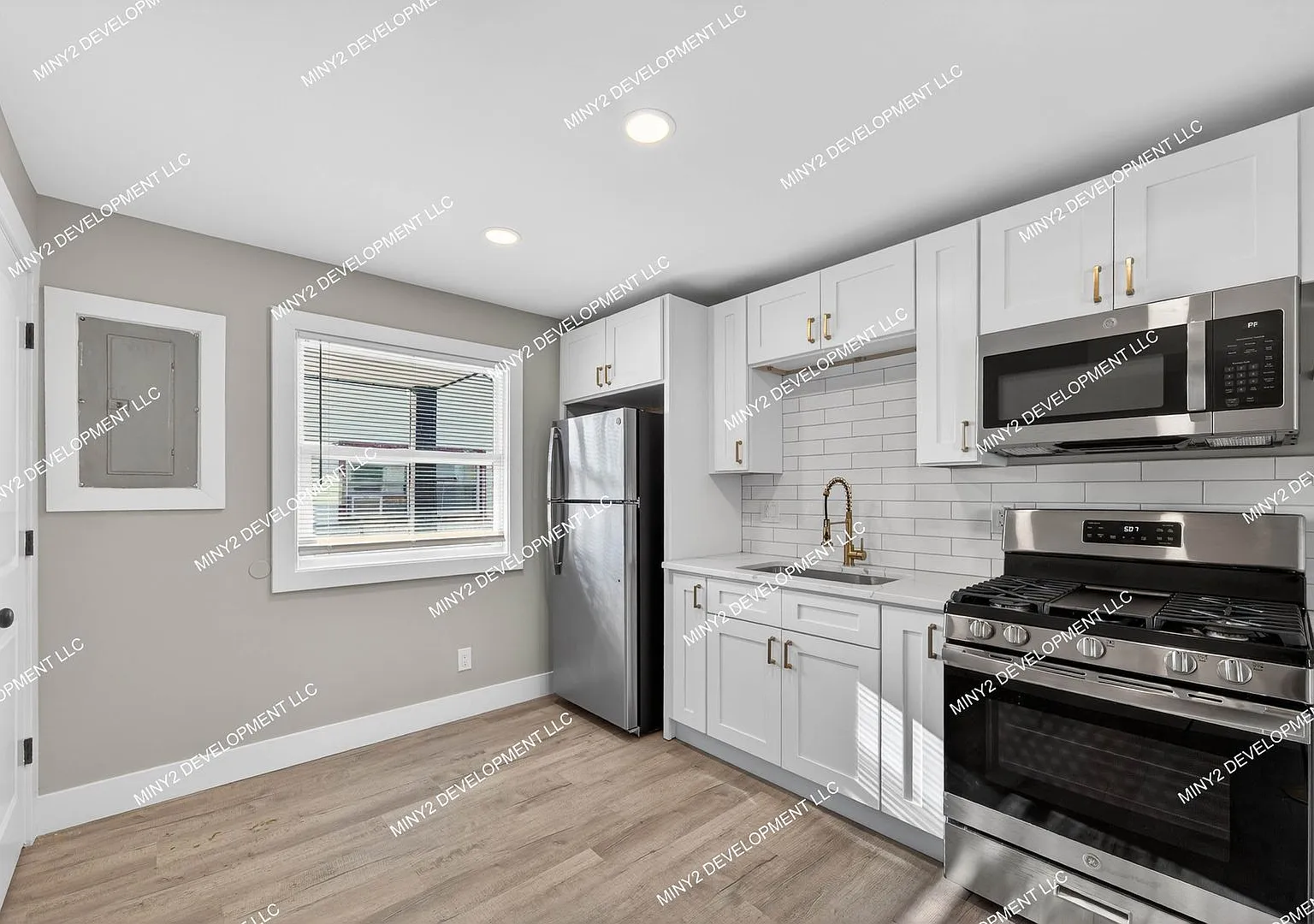 Completely Renovated 2-Bedroom Home in Westland! — Photo 3