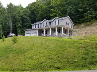 130 Engle Fork Rd, Dwarf, KY 41739