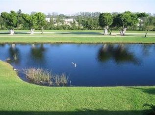 7145 Huntington Ln, Delray Beach, FL 33446