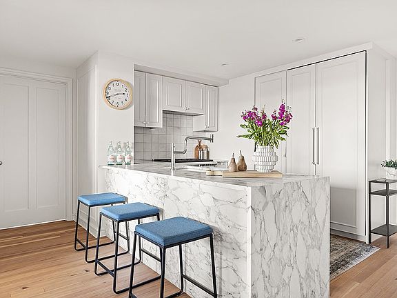 3rd image of 1 Prospect Park W APT 8C