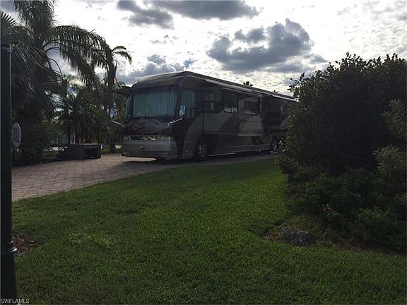 3rd image of 3009 W Riverbend Resort Blvd