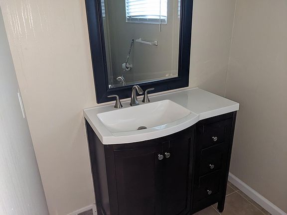 2nd image of 2525 Heather Dr