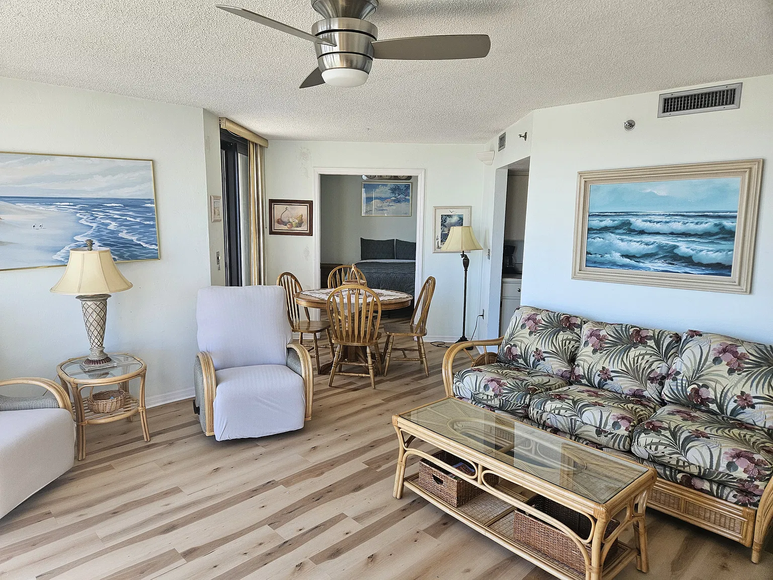 2 bed, 1265 sqft, $1,800 — Photo 3